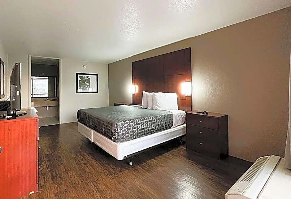 OYO Hotel Phenix City Central