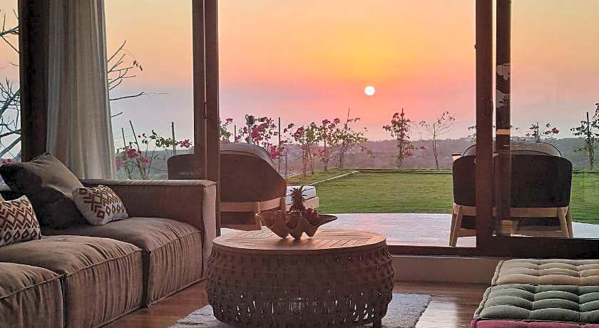 Uluwatu Sunset Hills