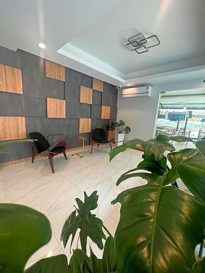 The Square Hotel เดอะสแควร์โฮเทลนครพนม