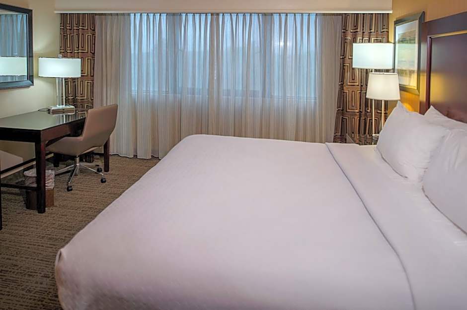 Crowne Plaza Hotel St. Louis Airport By IHG