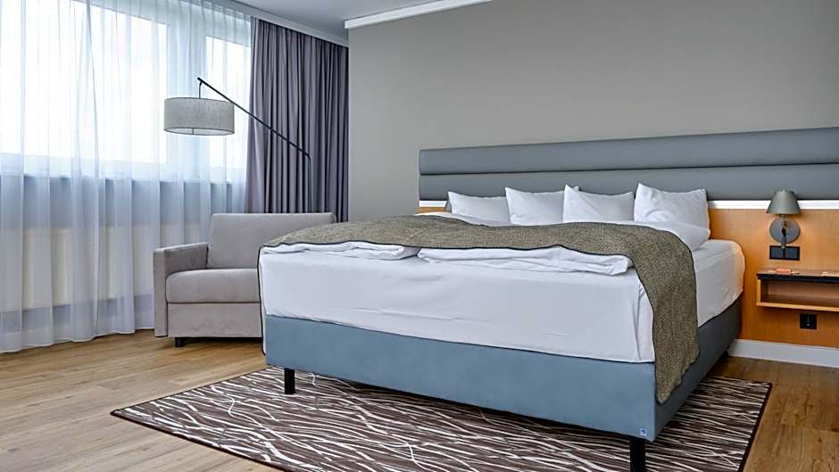 Holiday Inn Berlin Airport - Conference Centre By IHG