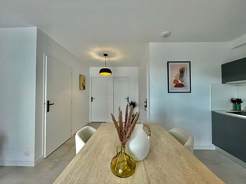 APPART'ICI 4 - Spacieux appartement F3