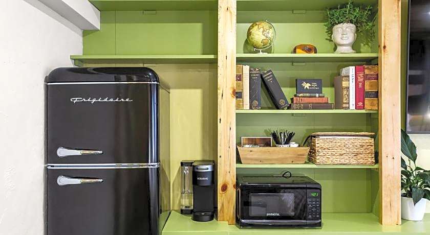 Downtown Camden Hotel