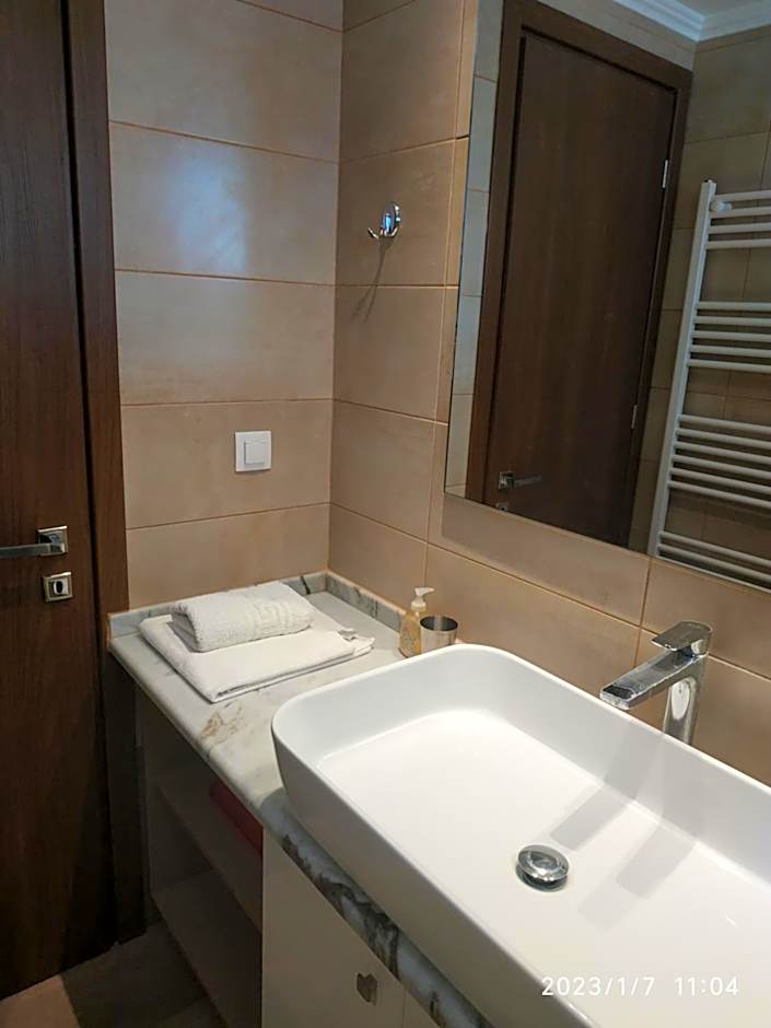 Gerekos Studios and Apartments