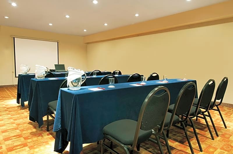 Fiesta Inn Toluca Centro