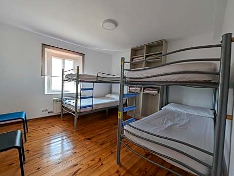 Mixed Dormitory Room