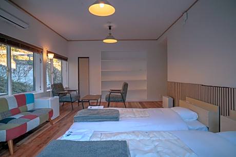 Economy Twin Room
