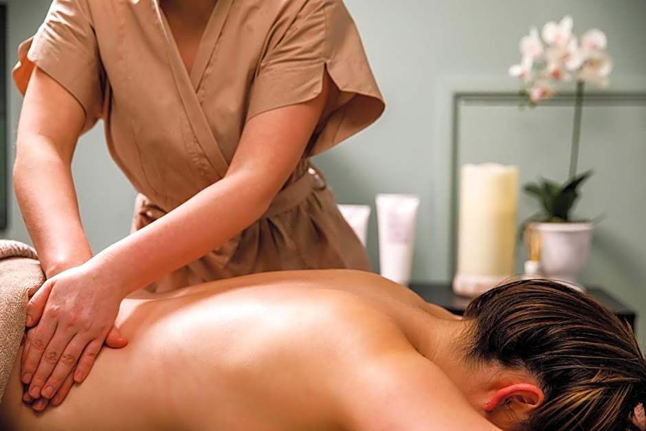 voco Lythe Hill Hotel Spa By IHG