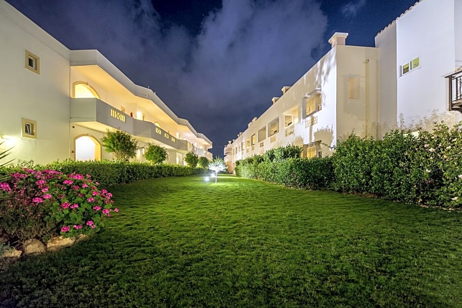 SENSEANA Sea Side Resort & Aquadventure