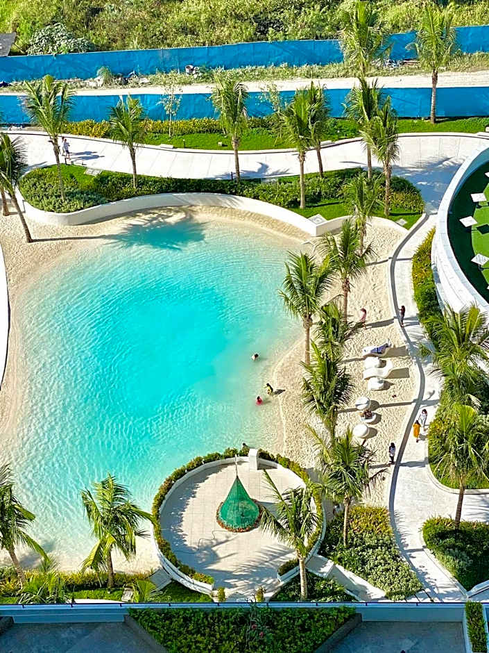 Real Serene Suite by AZURE NORTH