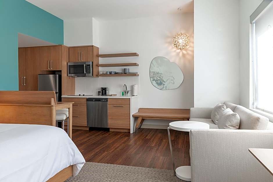 Element Dallas Richardson