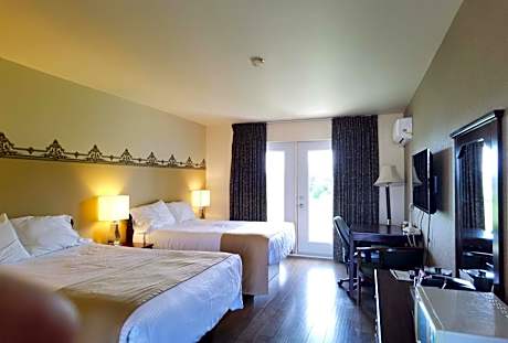 Double Room with Two Double Beds with River View