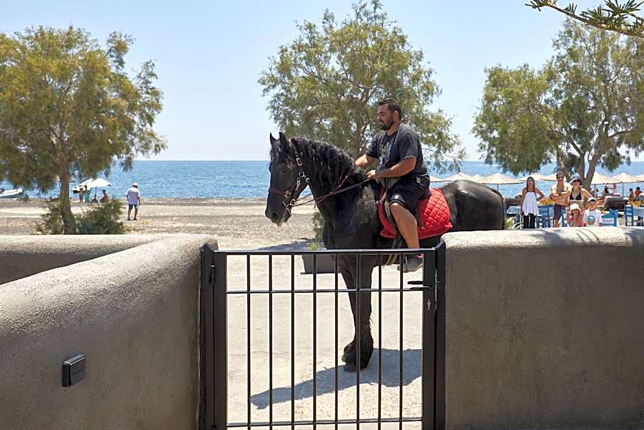 Oscar Beachfront Suites