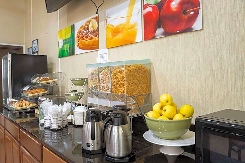 Quality Suites Hickory South