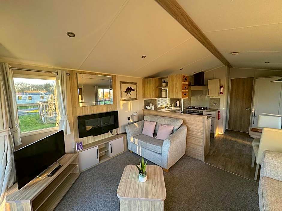 Gulliver's Valley, M1, JCT 31