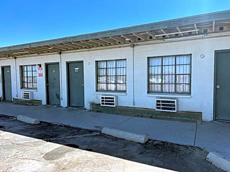 Carl's Motel