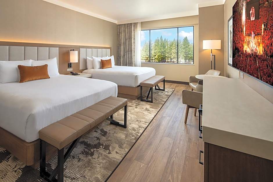Golden Nugget Lake Tahoe Hotel & Casino