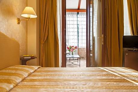 Double Room with Patio