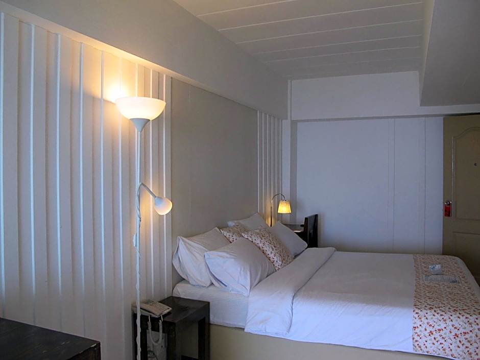 Baan Sattahip by the sea