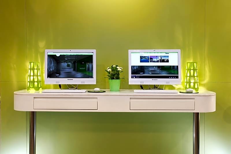 Zest Hotel Airport Jakarta