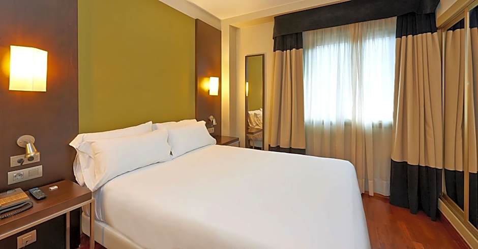 iStay by NH Zaragoza Sport Hotel