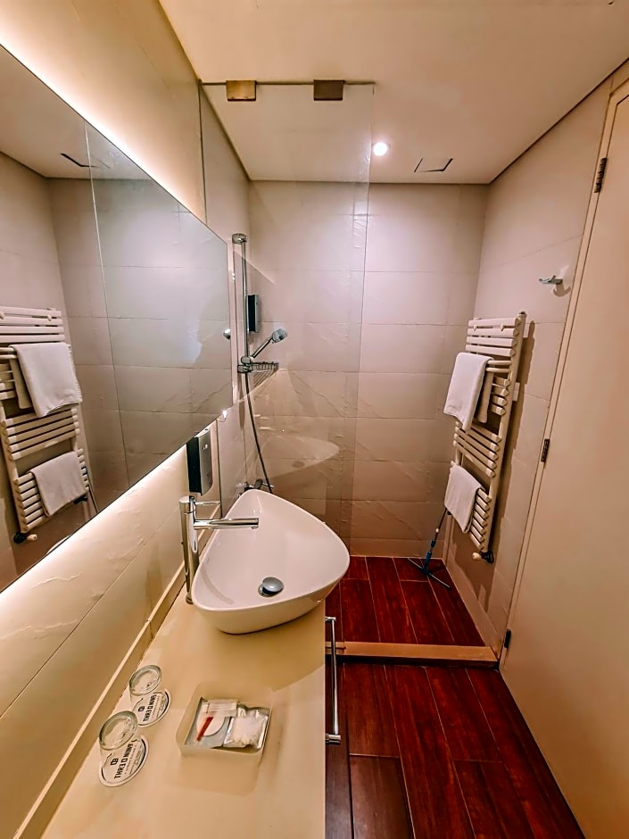 Three O Nine Hotel