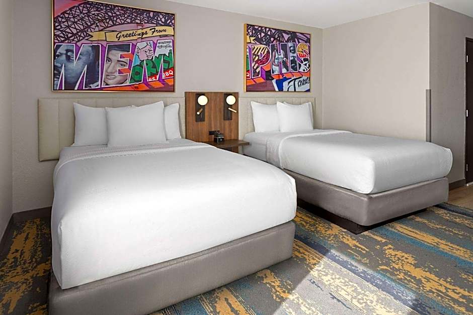 La Quinta Inn & Suites by Wyndham Memphis I-240