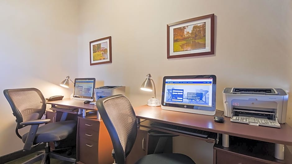 Best Western PLUS Sparta Trail Lodge