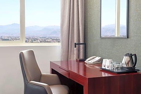 Family Two-Bedroom Suite with Mountain View  – Free beach access to Hampton by Hilton Marjan Island