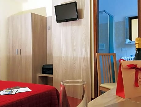 Family Room With Balcony and Mountain View (2 Adults + 2 Children)