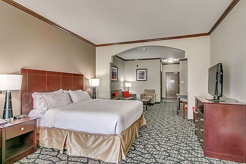 Holiday Inn Express and Suites Lubbock South By IHG