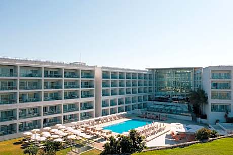 Crowne Plaza Caparica Lisbon By IHG