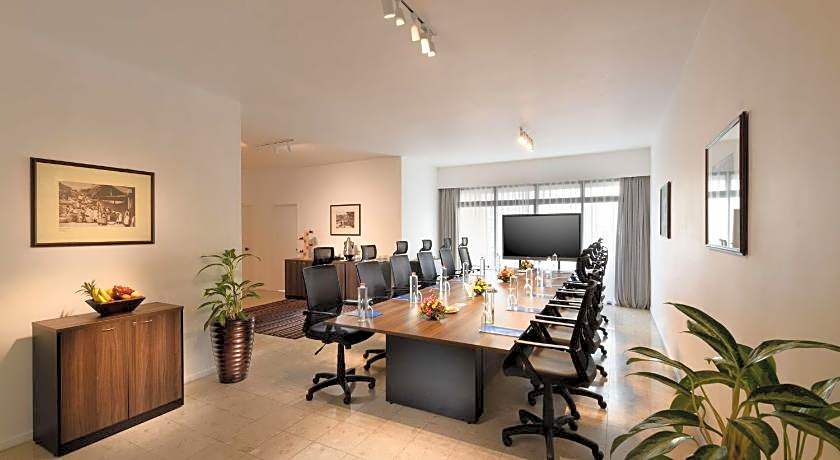 Hilton Colombo Residence