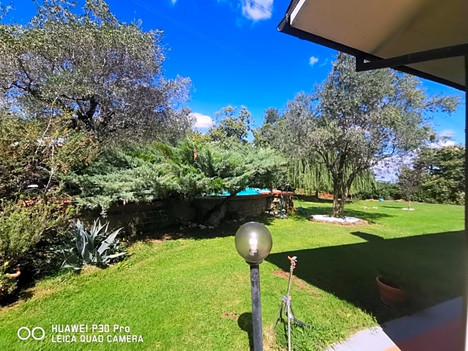 villa di charme con piscina e jacuzzi tra Roma e Viterbo