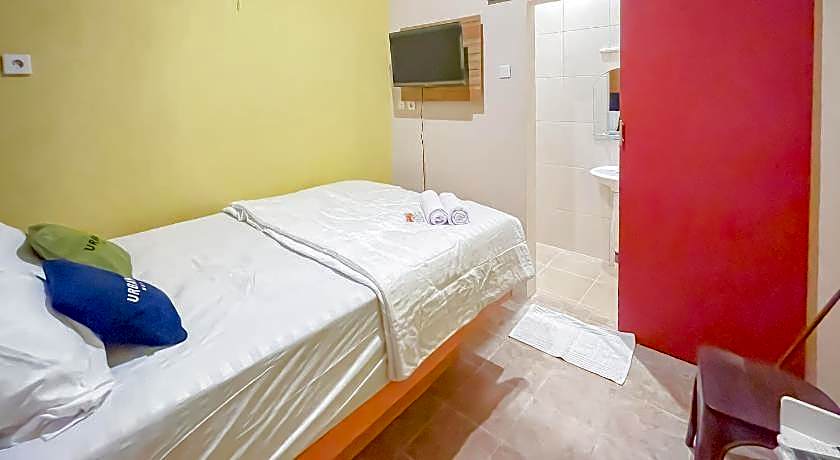 Urbanview Hotel Sany Cirebon