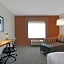 Holiday Inn Express & Suites Newport By IHG