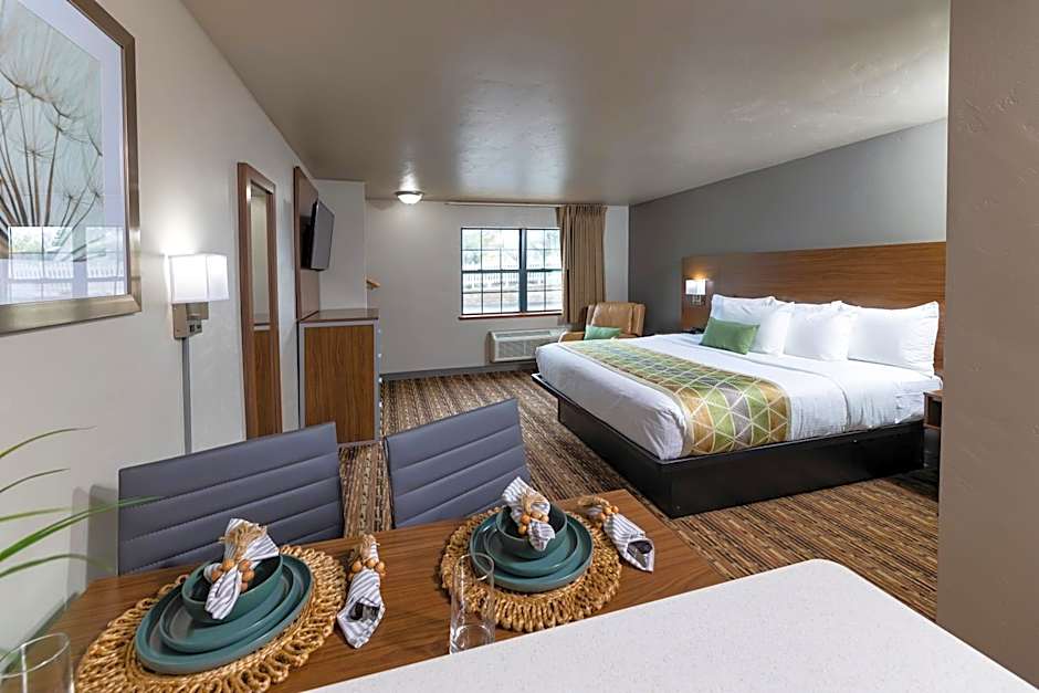 Extended Stay Airport