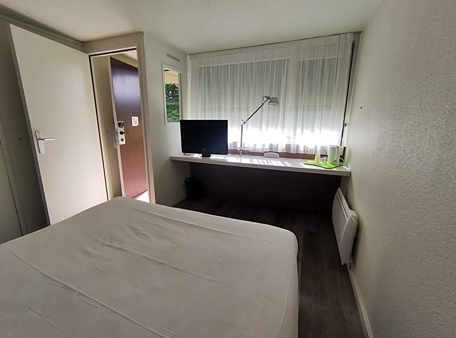 Campanile SablÃ©-Sur-Sarthe Vion