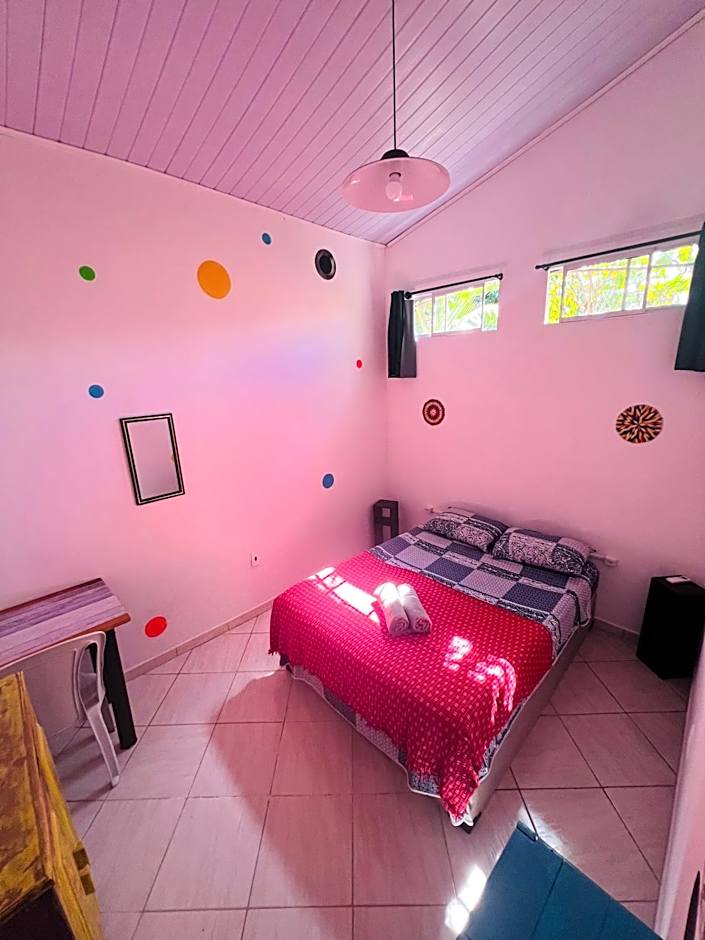 Foto 1 di 7 di Standard Double Room with Shared Bathroom