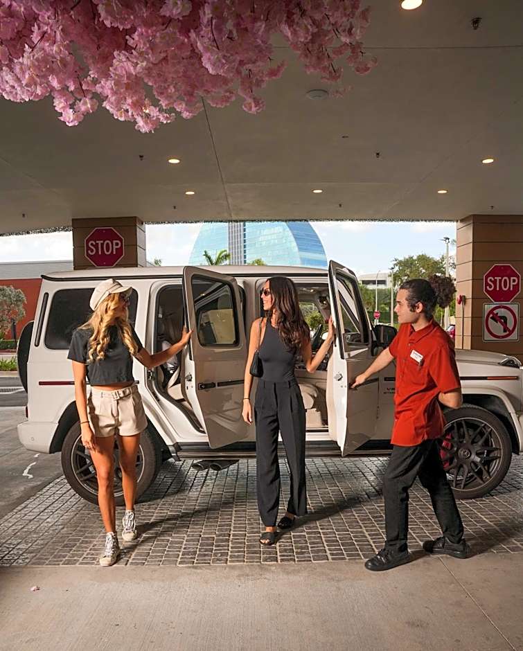 Dolce by Wyndham Hollywood