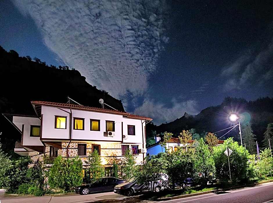 Хотел Свети Трифон