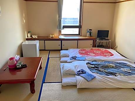 Standard,Japanese-style room (Futon) -Smoking