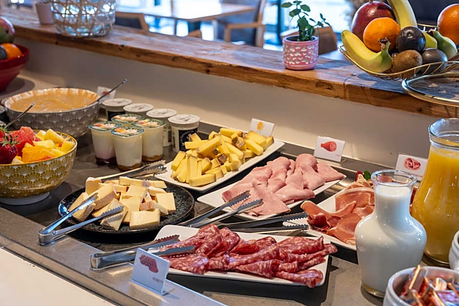 Le Konine - Hotel & Bar & Restaurant