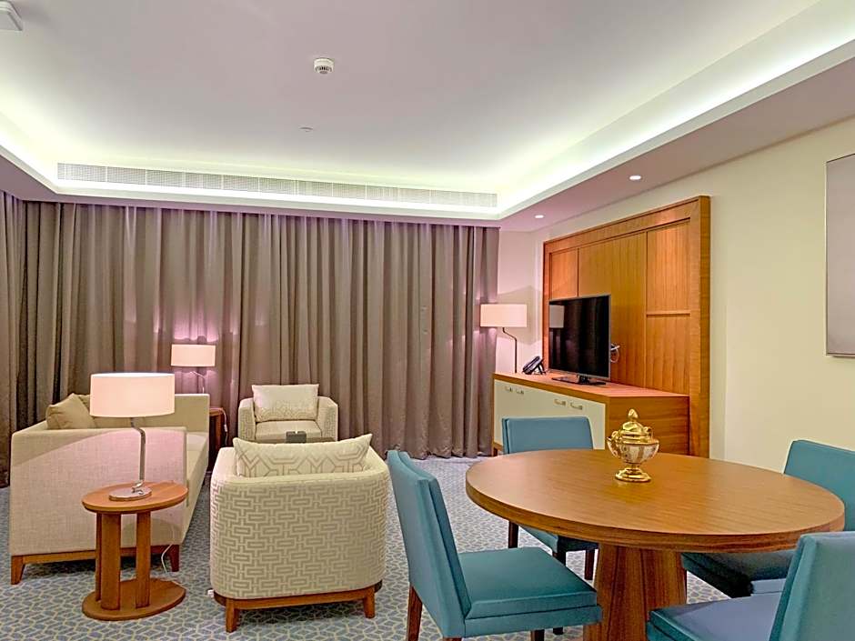 Grand Swiss-Belhotel Waterfront Seef