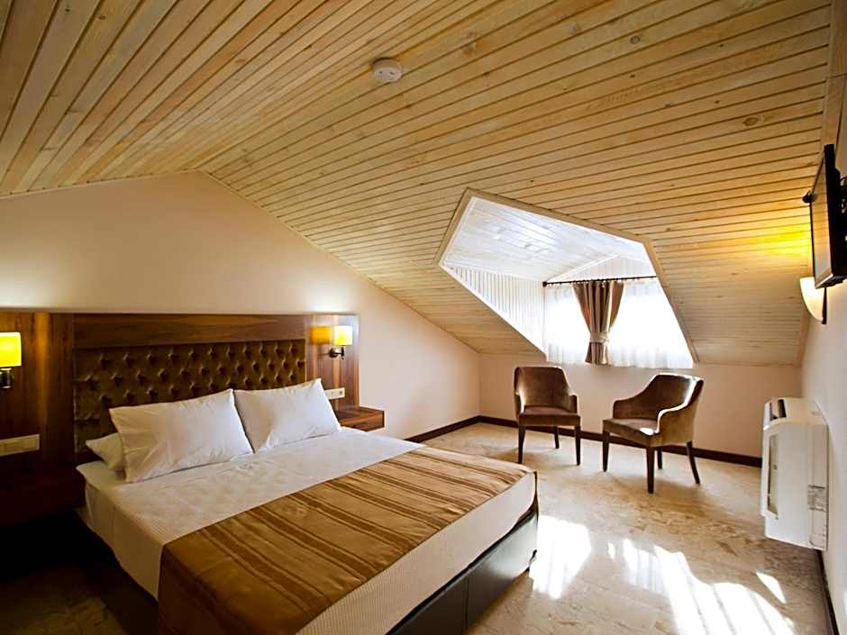 Montana Hotel