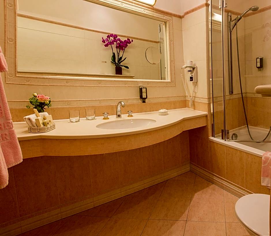 Schlosshotel Römischer Kaiser