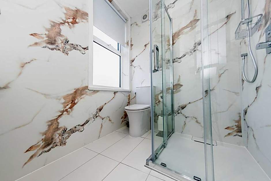 The Halfway House Inn