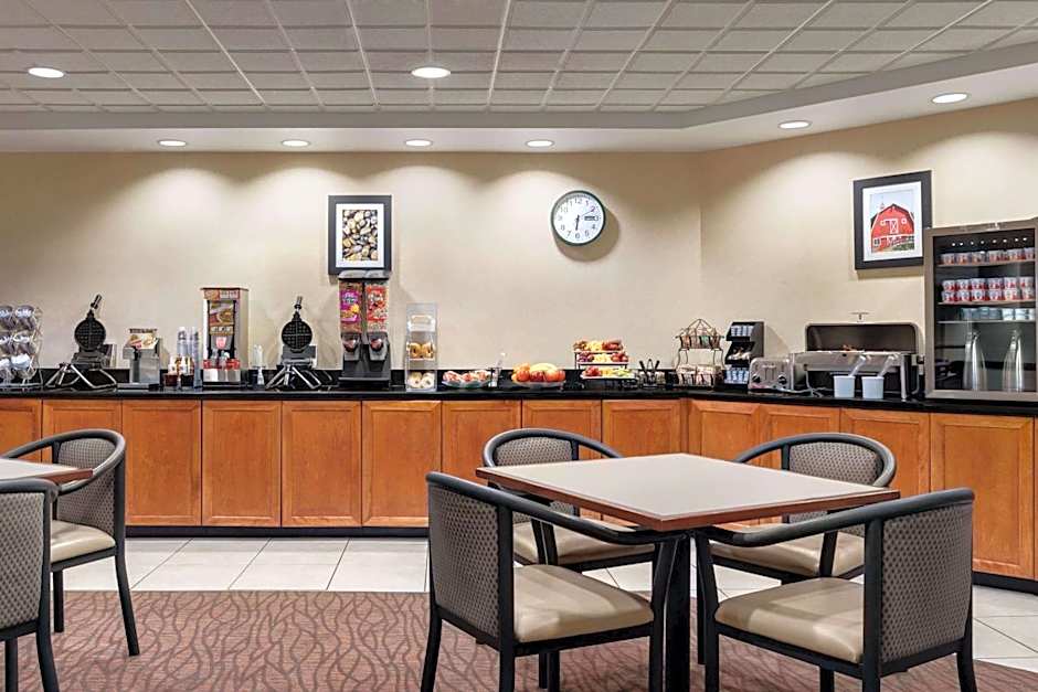 Wingate by Wyndham Louisville East