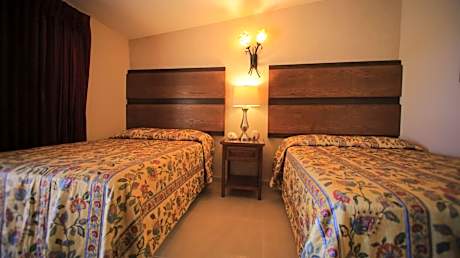 Double Room - Pool Side