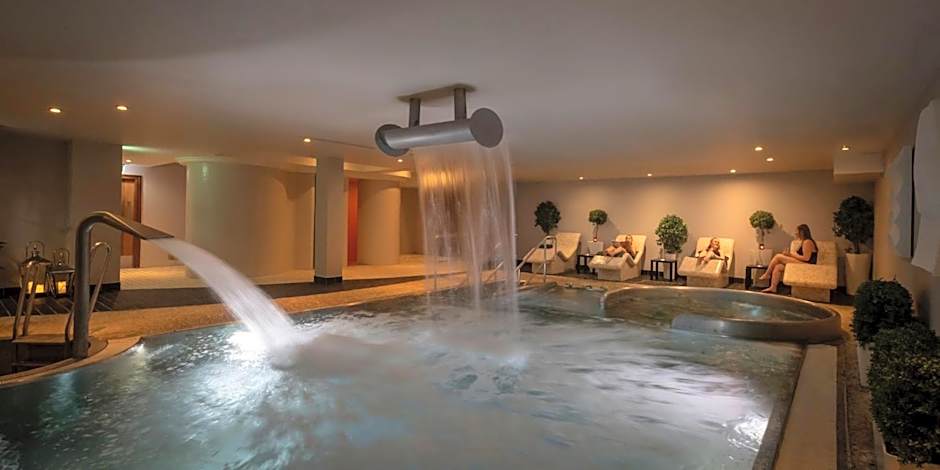 Clayton Whites Hotel